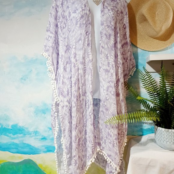 Melrose and Market beach coverup, one size, great condition - Picture 3 of 6